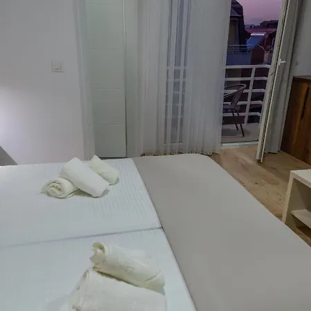 אוהריד Ribar Apartments מראה חיצוני תמונה