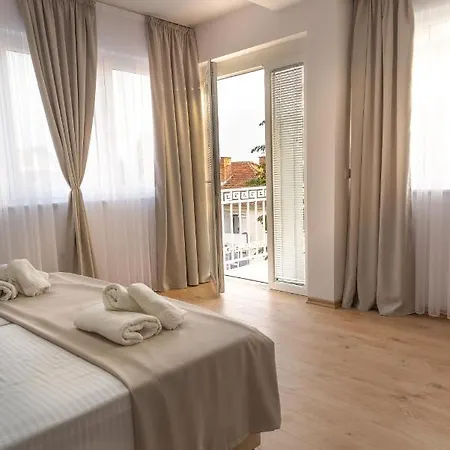 אוהריד Ribar Apartments מראה חיצוני תמונה