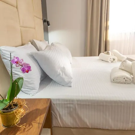 אוהריד Ribar Apartments מראה חיצוני תמונה
